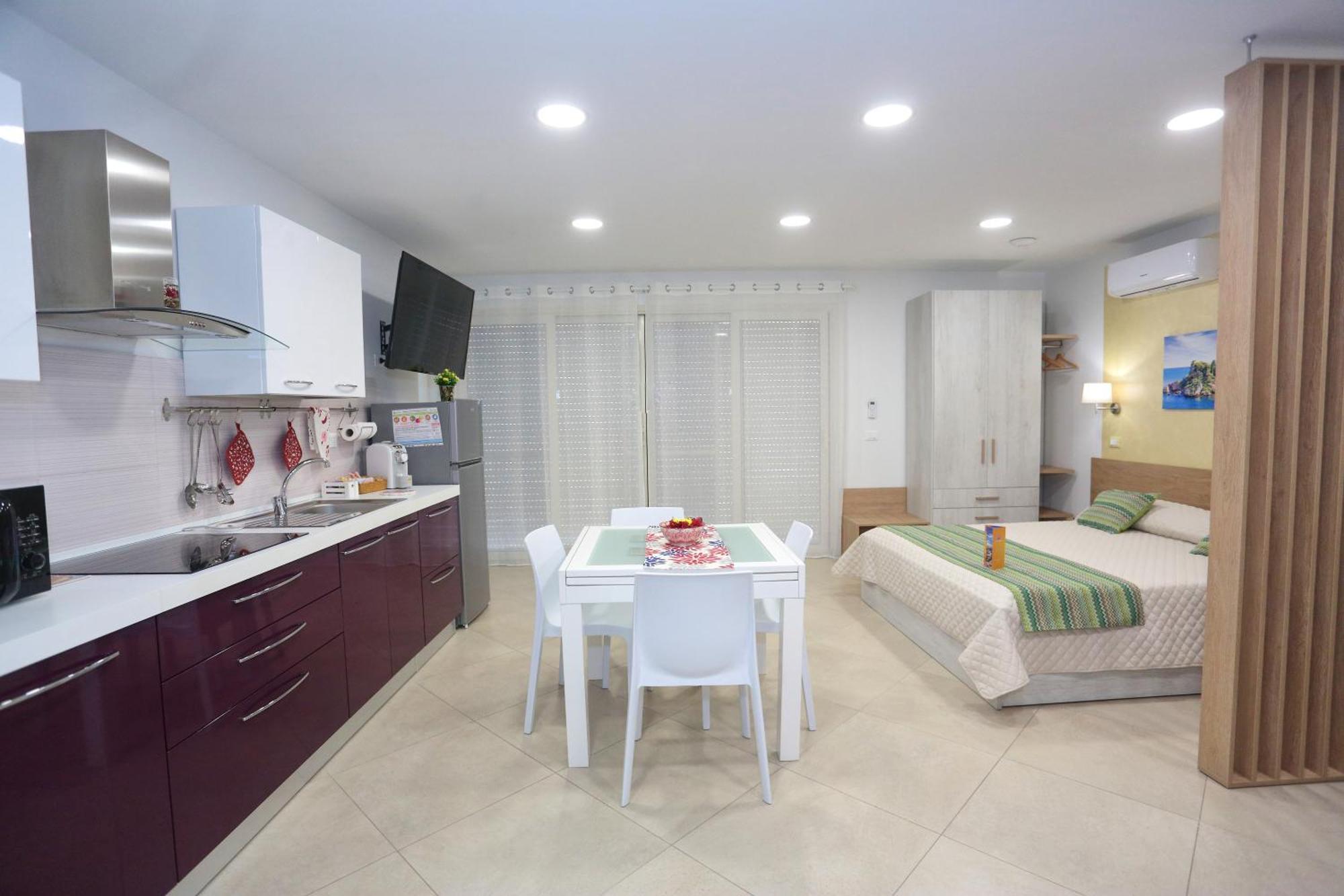 Theos Holidays Apartments 贾迪尼-纳克索斯 外观 照片
